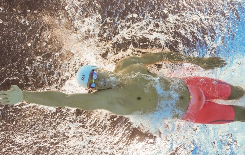 体育竞猜网站-萨拉赫绝境铁闸，惊魂一刻铸就胜利，沉默防守引爆全球热议，萨拉赫绝境铁闸定胜局，沉默防守震撼全球